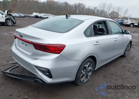 2019 Kia Forte Lxs z USA, uszkodzony, nr VIN 3KPF24AD3KE074522
